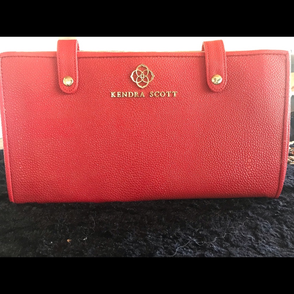NWOT KENDRA SCOTT JEWELRY CASE